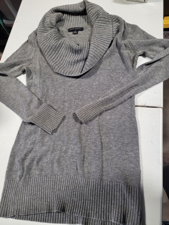 Banana Republic Sweaters - Banana Republic Gray Cowl Neck Sweater